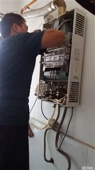 长春小松鼠壁挂炉维修电话（24小时服务）小松鼠壁挂炉全国报修热线