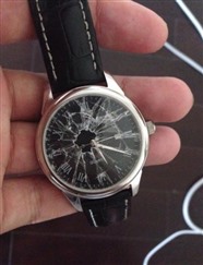 冠蓝狮手表表面玻璃刮花或碎裂怎么办，直接换块新的玻璃？