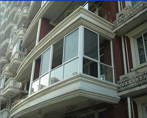 东莞专业制作维修铝合金门窗、塑钢门窗、玻璃门窗，封阳台