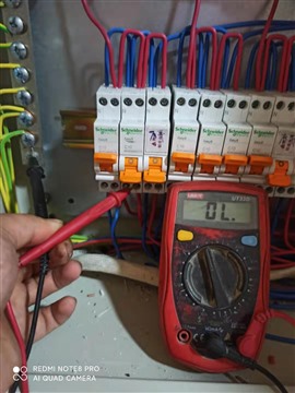 潍坊潍城电工上门维修安装，20年经验专修漏电跳闸等用电故障