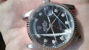手表表镜玻璃摔碎了，怎么处理？南通帝舵手表表镜玻璃维修
