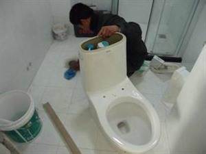 潍城各种品牌马桶维修安装，专业水管维修，厨卫疏通维修安装