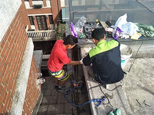 扬州厕所漏水维修（21年防水经验）防水卷材施工