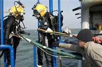 泸州市水下打捞工程队潜水员打捞基地中心