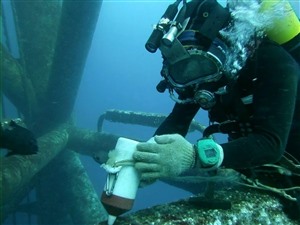常德潜水打捞潜水员蛙人水下作业