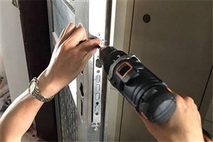 东莞市公安备案开锁公司 附近快速换锁指纹锁维修公司