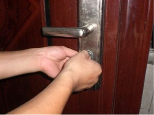 惠州市开锁防盗门换锁芯多少钱 龙门县修锁