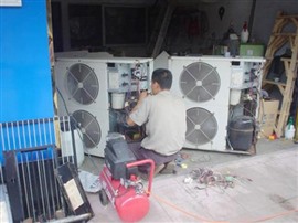 科龙i海淀大钟寺空调移机服务搭载二代格力冷酷外机