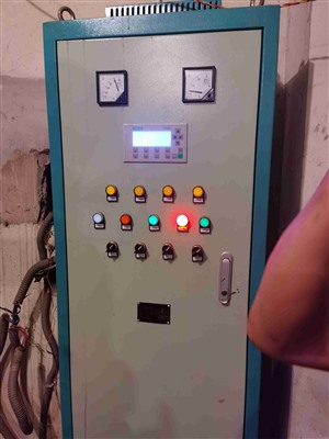 甘肃省兰州市恒压供水配电柜控制柜变频器维修