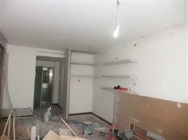 东莞莞城套房翻新 旧房翻新 批灰油漆墙面粉刷贴墙纸墙布壁画