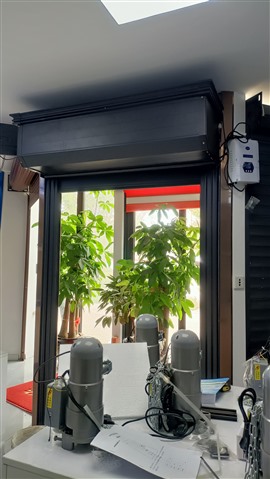 西安，快速卷帘门，车库卷帘定制安装厂家