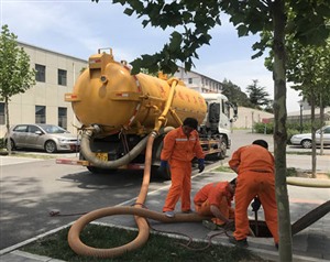 张店体坛小区疏通下水管道 改独立下水管道 更换马桶