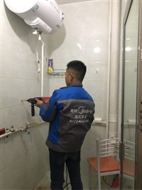 郑州美的热水器维修电话查询 〔24小时〕全国400客户