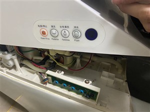 天津市维卫智能马桶整机不通电洁具维修400客服维修热线
