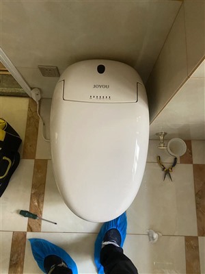郑州市杜拉维特智能马桶出水太小卫浴维修全国服务热线