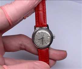 欧米茄手表应该如何进行表带更换？