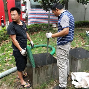 南京白下苜蓿园化粪池清理 雨污管道清淤检测修复 污水池清理
