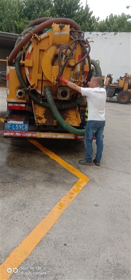 开发区振华路，新开路工厂厕所化粪池清理，污水管道清理疏通公司