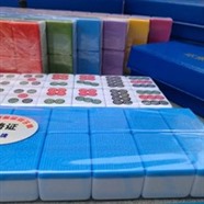 驻马店牌具批发，驻马店麻将机安装《强强联手》
