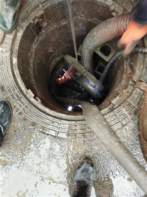 黄岛区清理化粪池、厕所抽粪、污水转运、抽泥浆服务