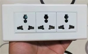 太原平阳路家庭电路故障维修灯具插座安装更换老化线路