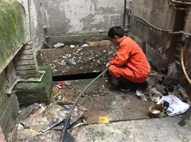 重庆石桥铺管道疏通化粪池清掏抽粪马桶疏通维修