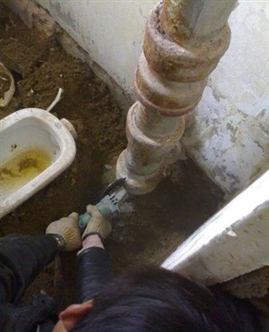南京市雨花台区赛虹桥附近卫生间漏水 水管漏水 漏水检测