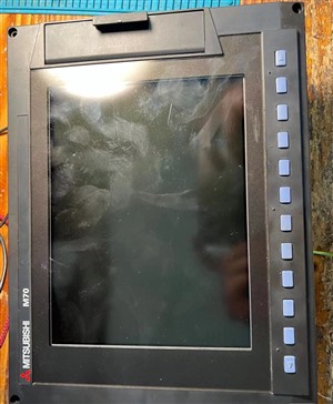 北京维修Mitsubishi三菱M70触摸屏故障原因及修理