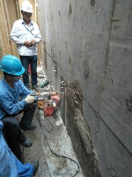 地下室断裂缝漏水高压注浆补漏 地下室集水坑防水堵漏方法