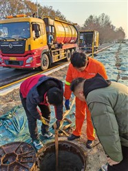 洛阳汝阳县蛙人潜水封堵市政道路清污清化粪池