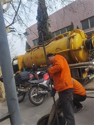 玉树县杂多县蛙人潜水污水处理厂清理