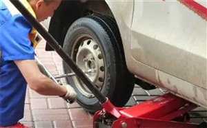 蚌埠拖车救援电话,约15分钟路程