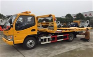 新密市汽车道路救援拖车,约15分钟路程