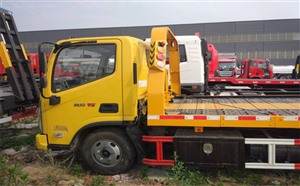 锡林郭勒盟道路救援电话,随时待命道路救援