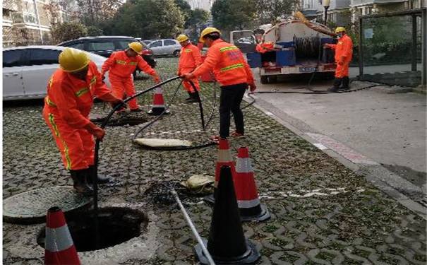 郑州化粪池清理：守护城市清洁的隐形英雄