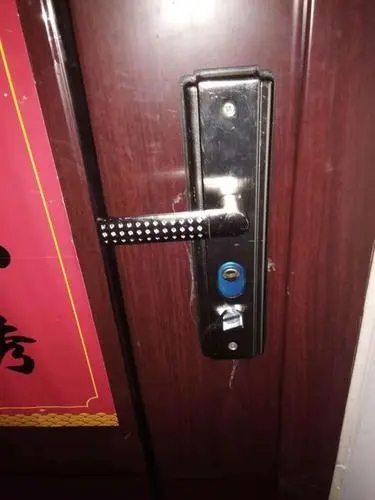 防盗门锁打不开怎么办？防盗门换锁还是换锁芯？